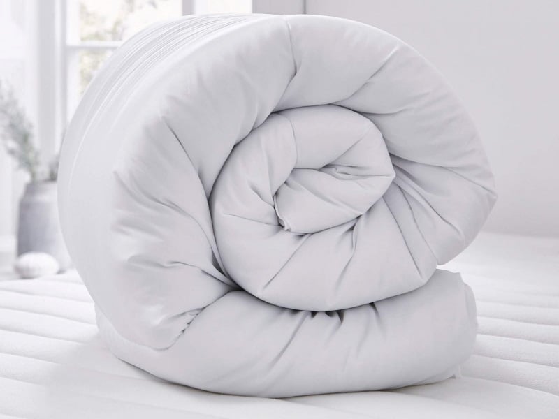 Hollowfibre Duvet - 10.5 Tog - image 2