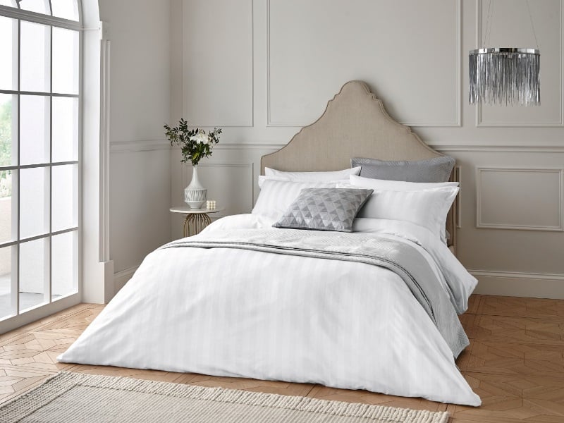 Moderne Stripe Quilt Set - image 1