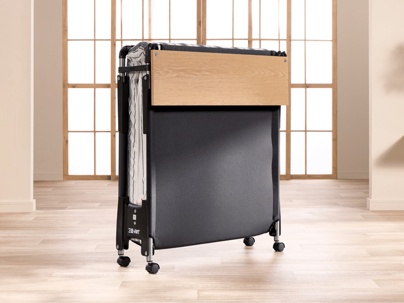 Quick Folding Bed with Comfort Mattress - image 3