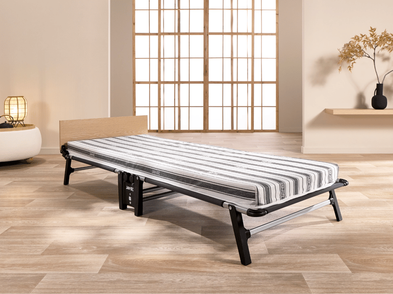 Quick Folding Bed with Comfort Mattress - image 2