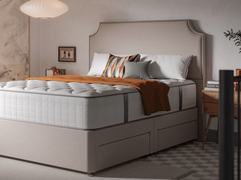Standard Divan - image 1