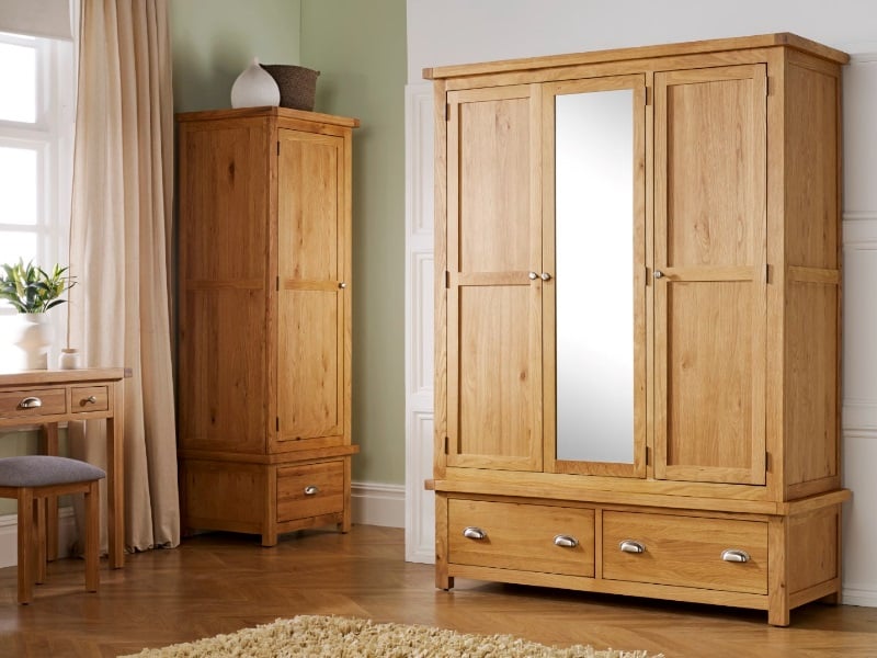 Woburn 3 Door 2 Drawer Wardrobe Oak - image 2