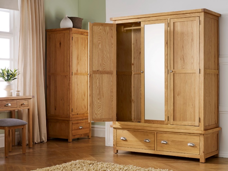 Woburn 3 Door 2 Drawer Wardrobe Oak - image 3