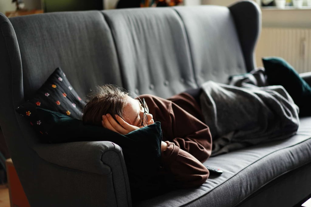 7 Ways To Reduce Your Heart Rate Before Sleeping