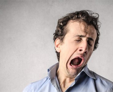 What makes yawning contagious>