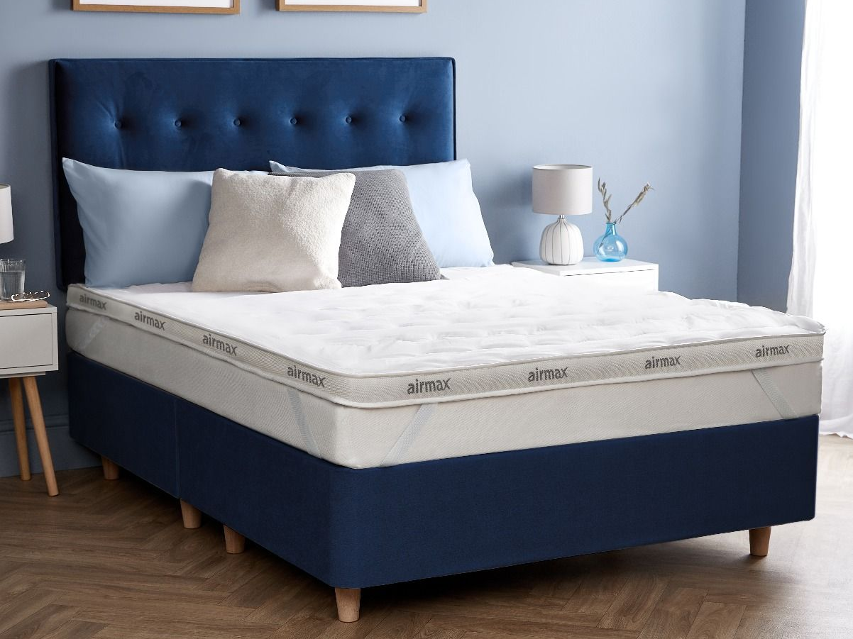 Silentnight Airmax 800 Mattress Topper at Mattressman